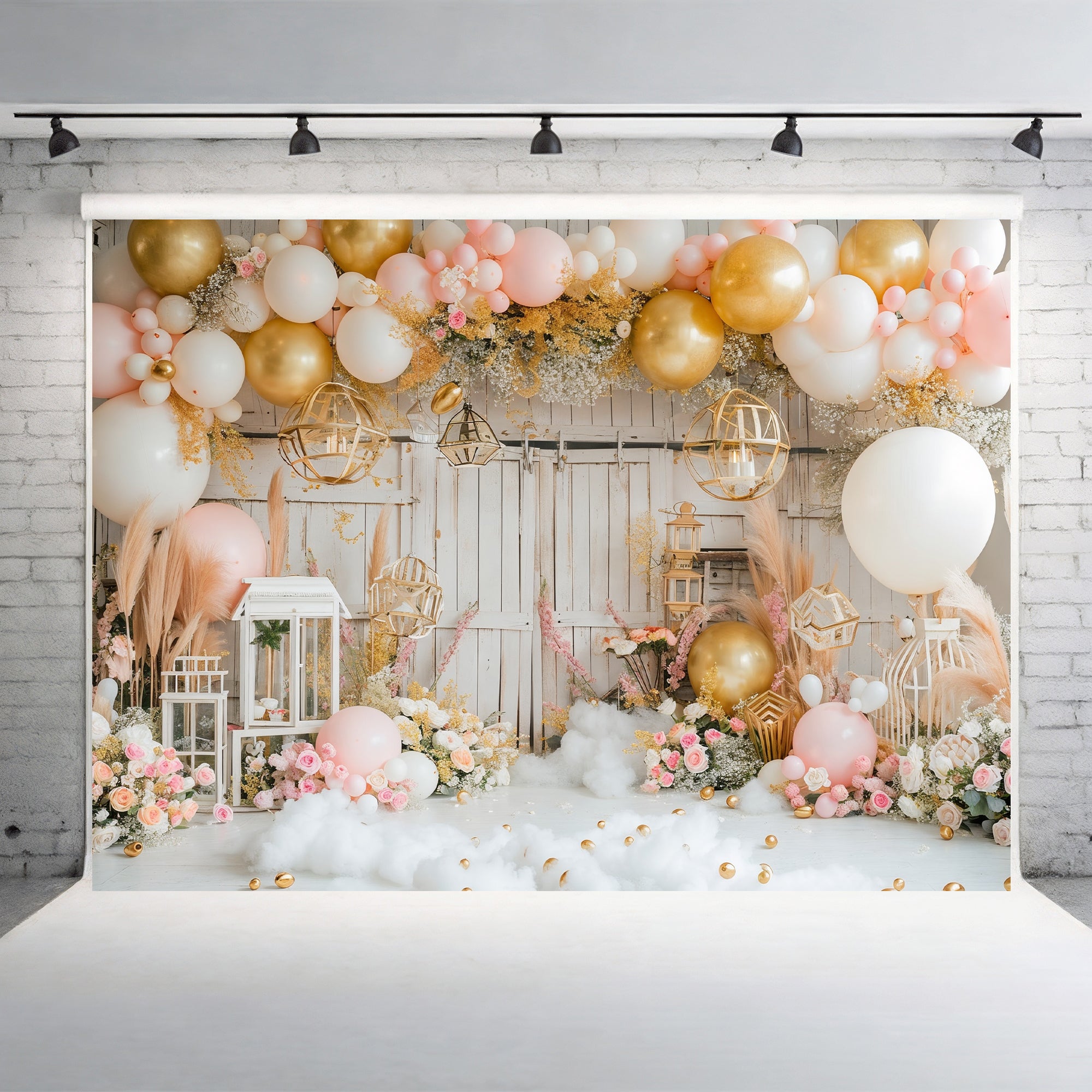 Golden Elegance Charm Backdrop