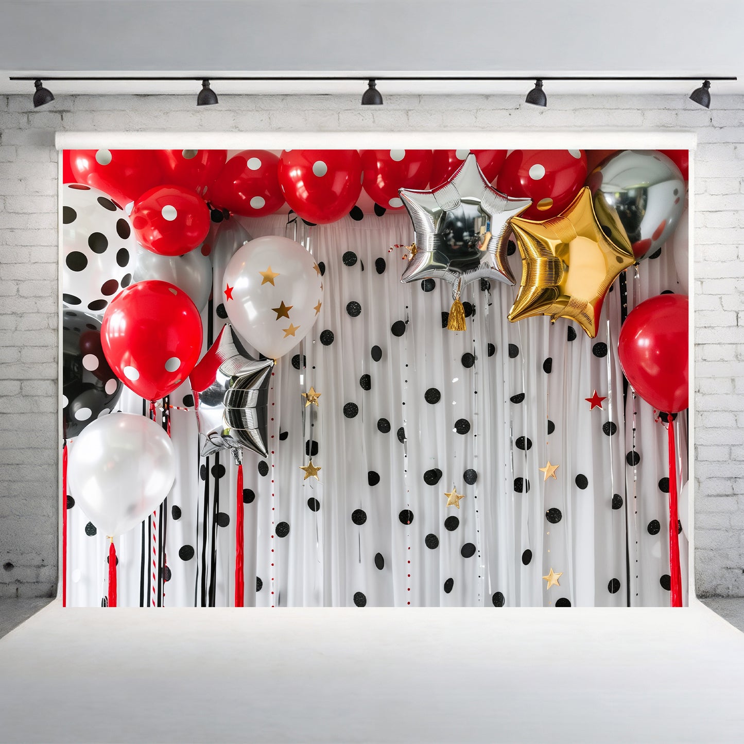 Polka-Dot Celebration Balloons Backdrop