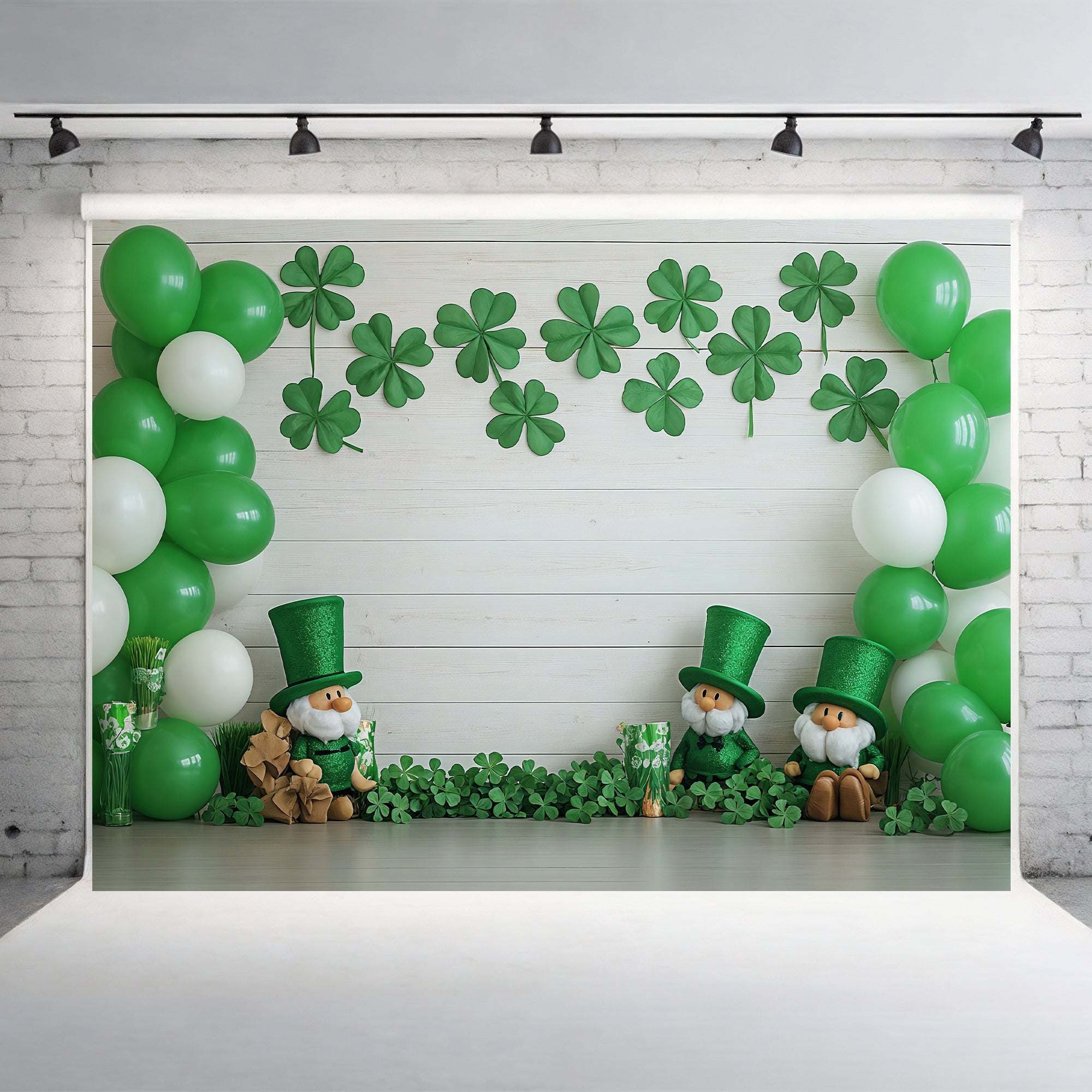 Rustic Shamrock & Gnome Gathering Backdrop