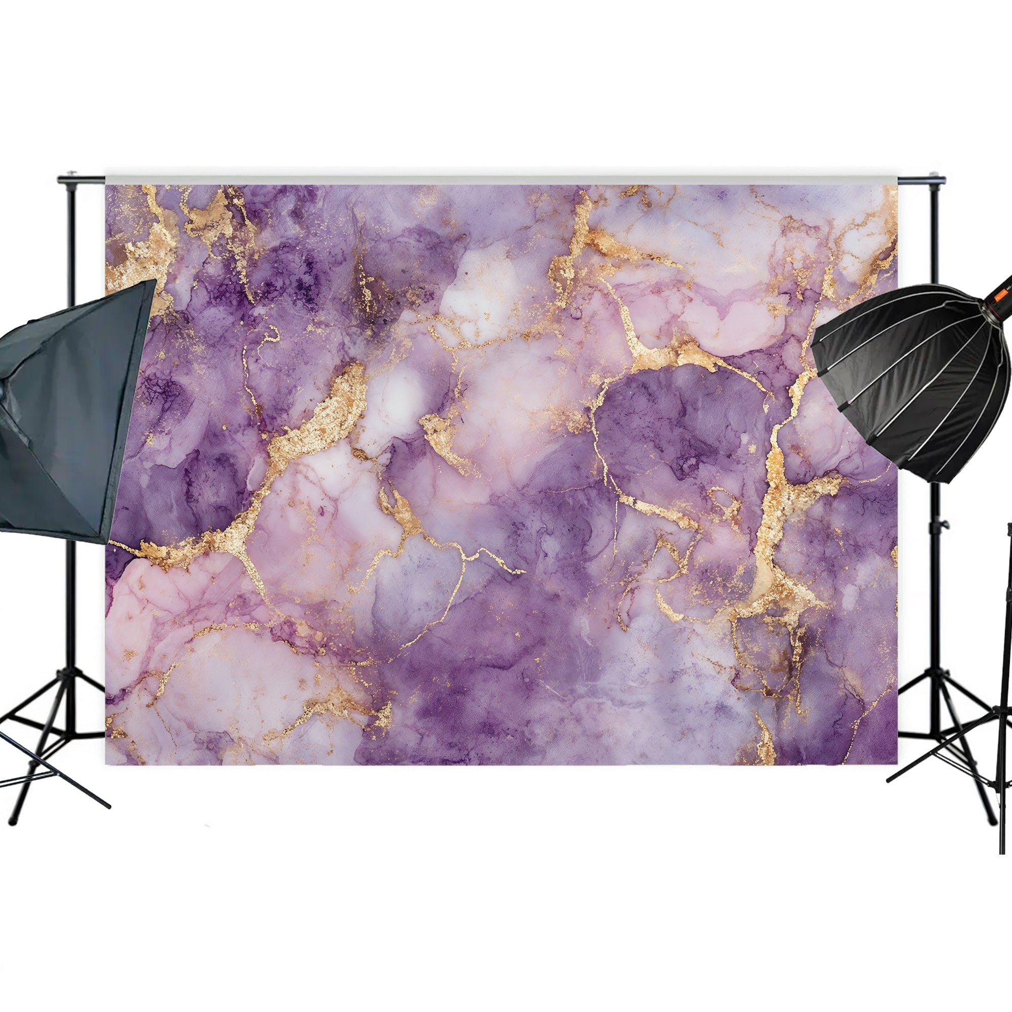 Golden Vein Abstract Flow Backdrop